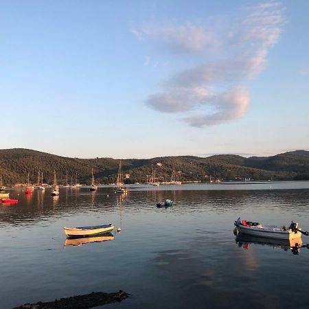 Готель Blue Bay Міліна Екстер'єр фото